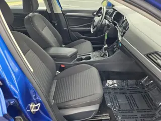 Volkswagen Jetta 2024 S 4dr Sedán 8A