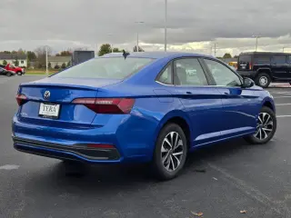 Volkswagen Jetta 2024 S 4dr Sedán 8A