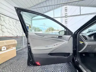 2014 Hyundai Sonata Hybrid