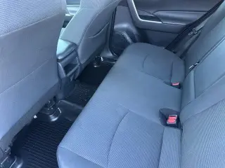Toyota RAV4 2021 LE 4dr SUV
