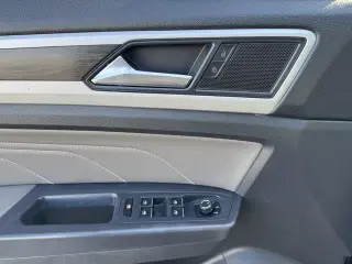 Volkswagen Atlas 2021 V6 SE 4dr SUV con Tecnología (lanzamiento a mitad de año)