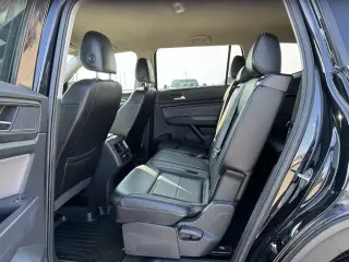 Volkswagen Atlas 2021 V6 SE 4dr SUV con Tecnología (lanzamiento a mitad de año)