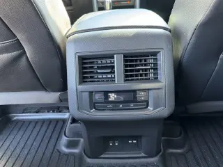 Volkswagen Atlas 2021 V6 SE 4dr SUV con Tecnología (lanzamiento a mitad de año)