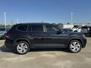 Volkswagen Atlas 2021 V6 SE 4dr SUV con Tecnología (lanzamiento a mitad de año)