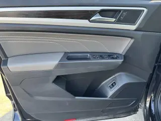 Volkswagen Atlas 2021 V6 SE 4dr SUV con Tecnología (lanzamiento a mitad de año)
