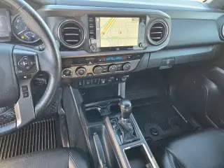 Toyota Tacoma 2020 4x4 SR V6 4dr Double Cab 5.0 ft SB