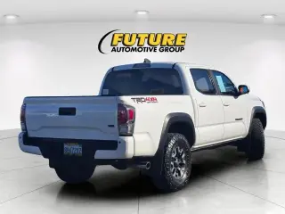Toyota Tacoma 2020 4x4 SR V6 4dr Double Cab 5.0 ft SB