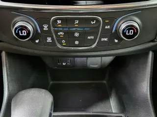 Chevrolet Traverse 2021 4x4 LT Tela 4dr SUV con 1LT