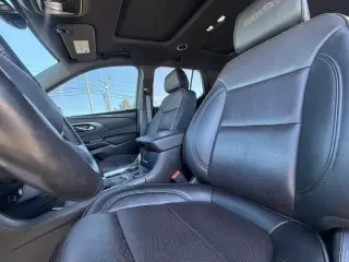 Chevrolet Traverse 2022 4x4 High Country 4dr SUV
