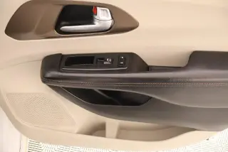 Chrysler Pacifica 2018 Touring Plus 4dr Mini-Van