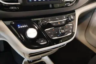 Chrysler Pacifica 2018 Touring Plus 4dr Mini-Van