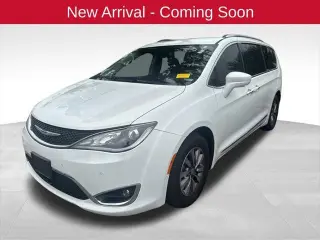 Chrysler Pacifica 2019 Touring L Plus 4dr Mini-Van
