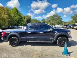 Ford F-150 2021 4x4 Lariat 4dr SuperCrew 6.5 ft. SB
