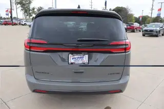 Chrysler Pacifica 2025 Limited 4dr Mini-Van