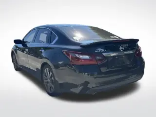 Nissan Altima 2017 2.5 SR 4dr Sedán