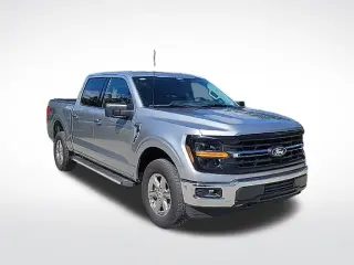 Ford F-150 2025 4x4 XLT 4 puertas SuperCrew 5.5 pies SB