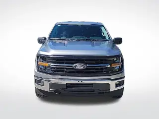Ford F-150 2025 4x4 XLT 4 puertas SuperCrew 5.5 pies SB