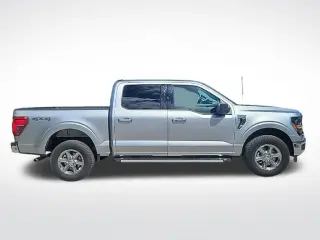 Ford F-150 2025 4x4 XLT 4 puertas SuperCrew 5.5 pies SB