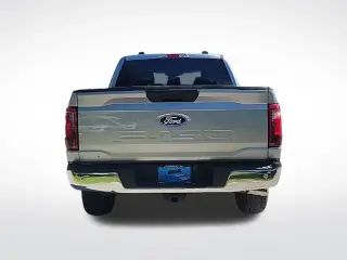 Ford F-150 2025 4x4 XLT 4 puertas SuperCrew 5.5 pies SB