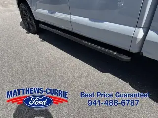 Ford F-150 2023 4x4 Lariat 4dr SuperCrew 5.5 ft. SB