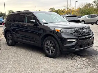 Ford Explorer 2023 XLT SUV de 4 puertas
