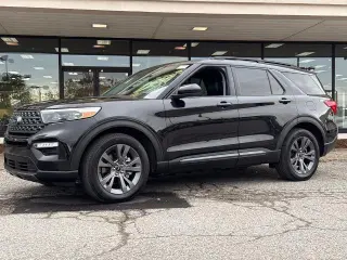 Ford Explorer 2023 XLT SUV de 4 puertas