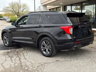Ford Explorer 2023 XLT SUV de 4 puertas