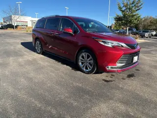 2023 Toyota Sienna