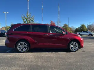 2023 Toyota Sienna