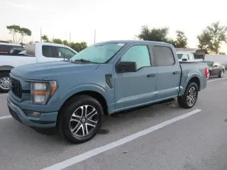 Ford F-150 2023 4x2 XL 4dr SuperCrew 5.5 ft. SB