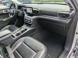 Ford Explorer 2024 XLT 4dr SUV