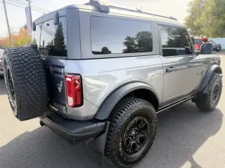 Ford Bronco 2022 4x4 Base SUV de 2 puertas