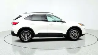 Ford Escape Híbrido Enchufable 2022 SEL SUV 4 puertas