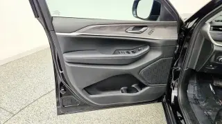 Jeep Grand Cherokee L 2023 4x4 Limited 4 puertas SUV