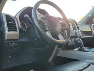 Ford F-150 2019 4x4 Lariat 4dr SuperCrew 5.5 ft. SB