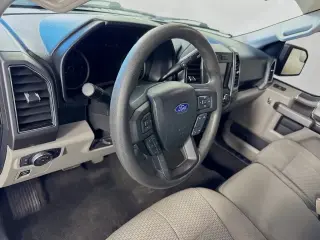 Ford F-150 2019 4x2 XL 4d SuperCrew 5.5 ft. SB