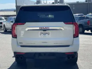 GMC Yukon XL 2022 4x4 Denali 4dr SUV