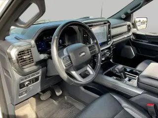 Ford F-150 2024 4x4 Lariat 4dr SuperCrew 5.5 ft. SB