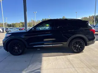 Ford Explorer 2023 AWD XLT 4dr SUV