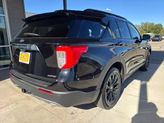 Ford Explorer 2023 AWD XLT 4dr SUV