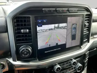Ford F-150 2023 4x4 Lariat 4dr SuperCrew 6.5 ft. SB