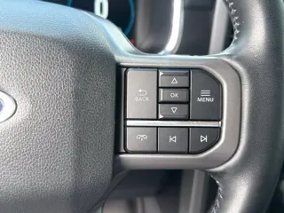 Ford F-150 2022 4x4 Lariat 4dr SuperCrew 6.5 ft. SB