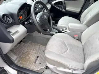 Toyota RAV4 2011 4x4 Base 4dr SUV