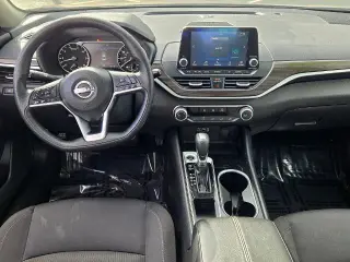 Nissan Altima 2024 2.5 SV 4dr Sedán