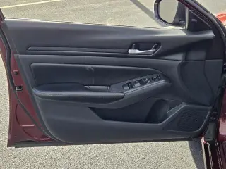 Nissan Altima 2024 2.5 SV 4dr Sedán