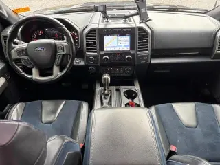 Ford F-150 2019 4x4 Raptor 4dr SuperCrew 5.5 ft. SB