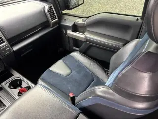 Ford F-150 2019 4x4 Raptor 4dr SuperCrew 5.5 ft. SB
