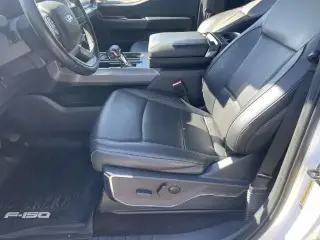 Ford F-150 2022 4x4 Lariat 4dr SuperCrew 5.5 ft. SB