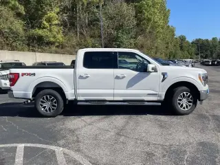 Ford F-150 2022 4x4 Lariat 4dr SuperCrew 5.5 ft. SB
