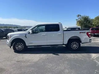 Ford F-150 2022 4x4 Lariat 4dr SuperCrew 5.5 ft. SB